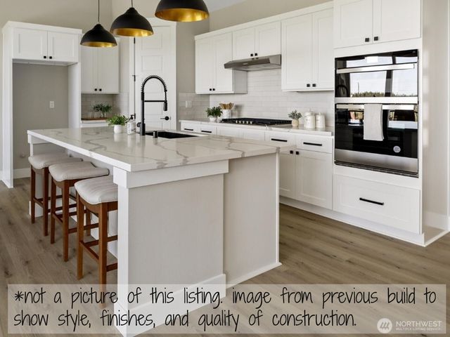 1780 Twin Oaks Lane, Freeland, WA 98249