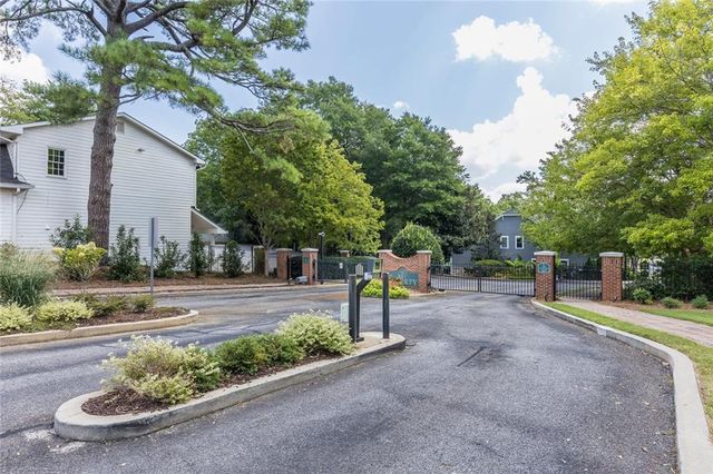 1220 Freedom Lane, Roswell, GA 30075