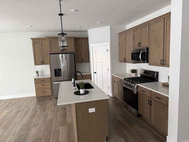 W193N4980 Rosemary RIDGE, Menomonee Falls, WI 53051