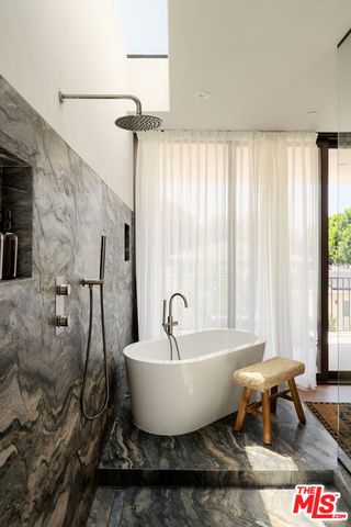 4333 Vinton Avenue, Culver City, CA 90232