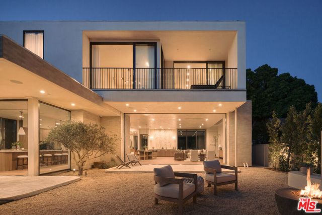 4333 Vinton Avenue, Culver City, CA 90232
