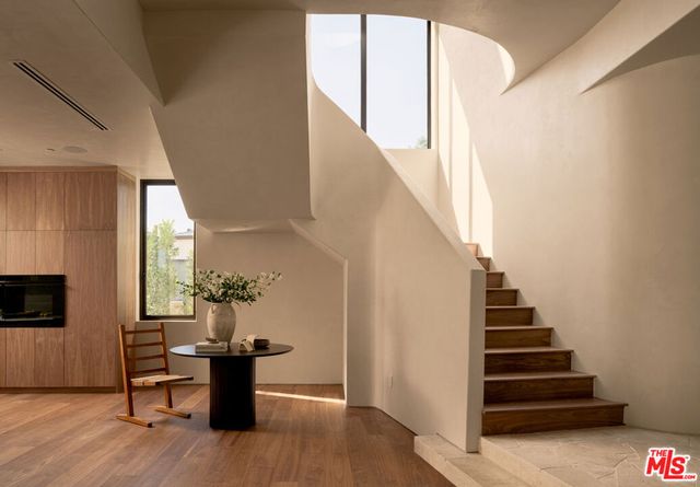 4333 Vinton Avenue, Culver City, CA 90232