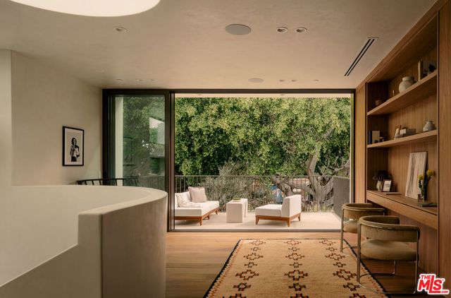 4333 Vinton Avenue, Culver City, CA 90232