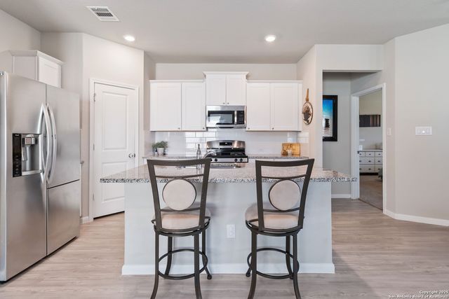 9611 Morgans Mills, San Antonio, TX 78254