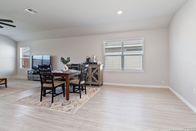 9611 Morgans Mills, San Antonio, TX 78254