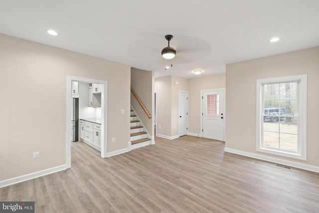 220 LAKELAND CIR, Middletown, VA 22645