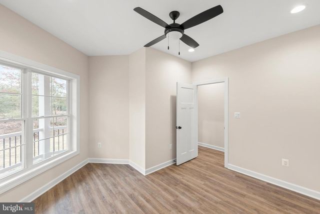 220 LAKELAND CIR, Middletown, VA 22645