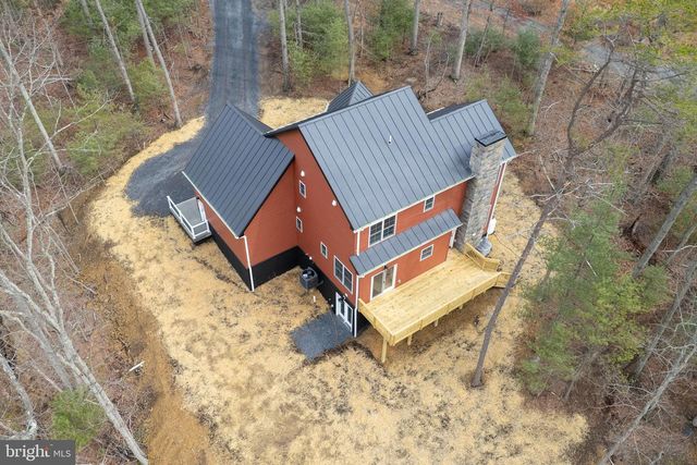 220 LAKELAND CIR, Middletown, VA 22645