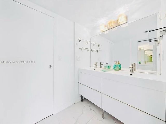 20301 W Country Club Dr 1023, Aventura, FL 33180