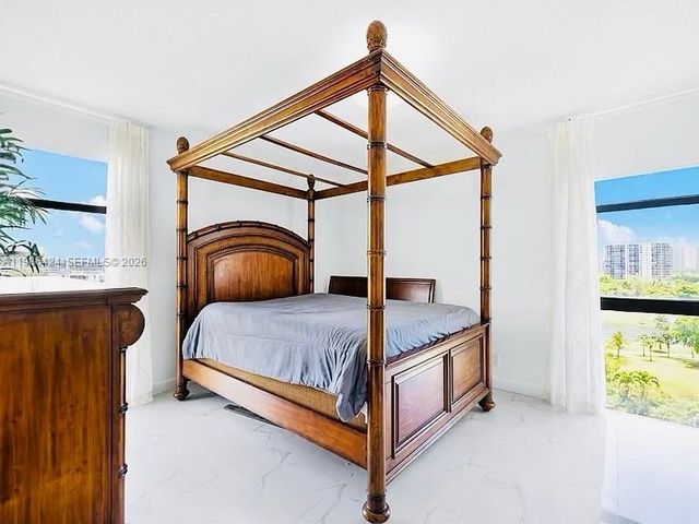 20301 W Country Club Dr 1023, Aventura, FL 33180