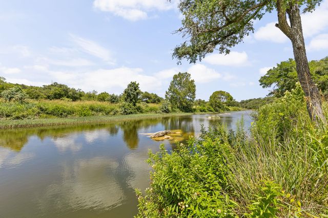 829 Pink Granite BLVD, Dripping Springs, TX 78620