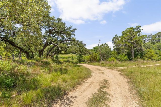 829 Pink Granite BLVD, Dripping Springs, TX 78620