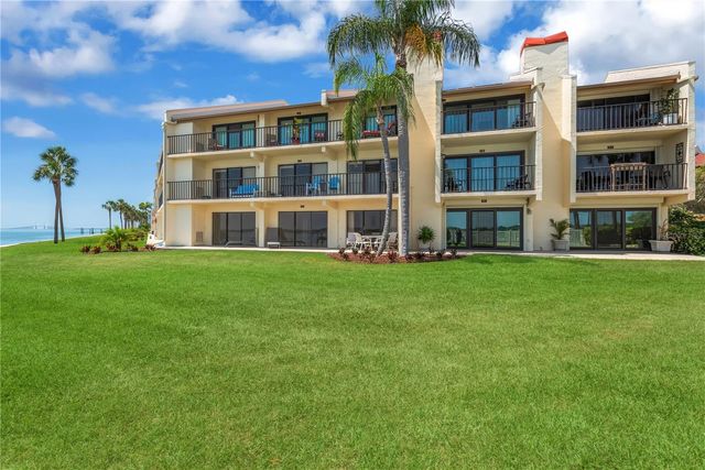 7520 SUNSHINE SKYWAY LANE S P5, St Petersburg, FL 33711