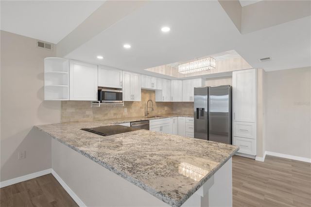 7520 SUNSHINE SKYWAY LANE S P5, St Petersburg, FL 33711