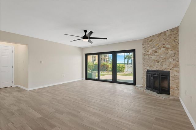 7520 SUNSHINE SKYWAY LANE S P5, St Petersburg, FL 33711