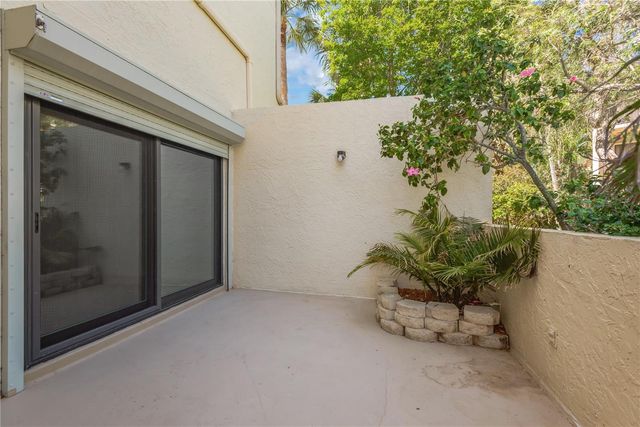 7520 SUNSHINE SKYWAY LANE S P5, St Petersburg, FL 33711