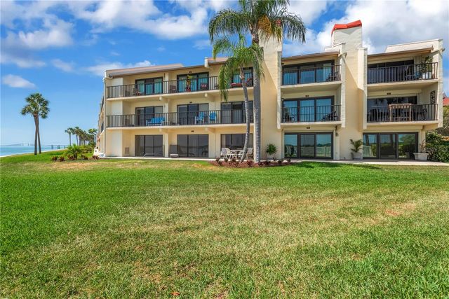 7520 SUNSHINE SKYWAY LANE S P5, St Petersburg, FL 33711