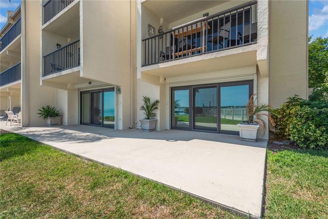 7520 SUNSHINE SKYWAY LANE S P5, St Petersburg, FL 33711