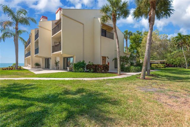 7520 SUNSHINE SKYWAY LANE S P5, St Petersburg, FL 33711