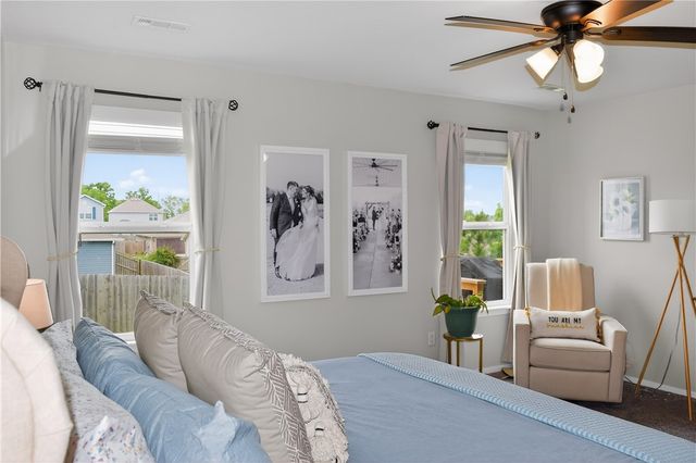 2407 Maplewood Avenue, Lowell, AR 72745