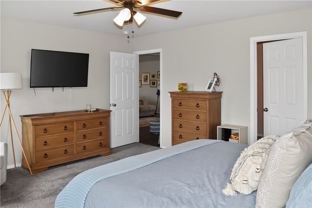 2407 Maplewood Avenue, Lowell, AR 72745