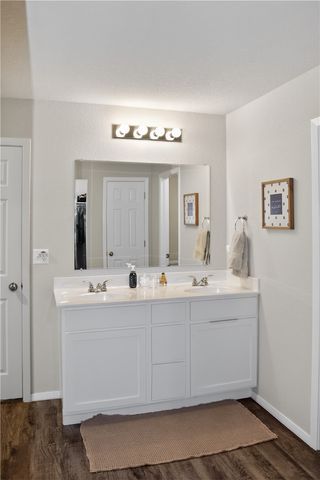 2407 Maplewood Avenue, Lowell, AR 72745