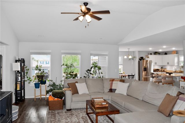 2407 Maplewood Avenue, Lowell, AR 72745