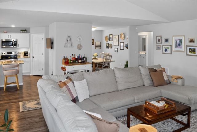 2407 Maplewood Avenue, Lowell, AR 72745