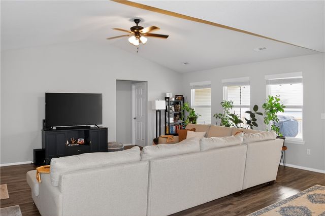 2407 Maplewood Avenue, Lowell, AR 72745