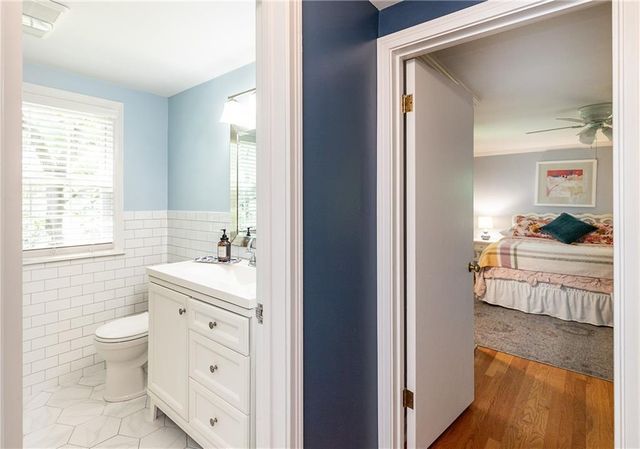 3921 W 58 Street, Fairway, KS 66205