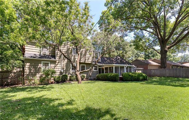 3921 W 58 Street, Fairway, KS 66205