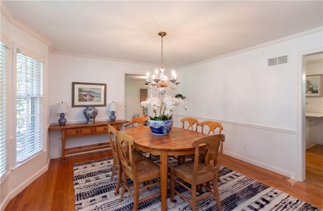3921 W 58 Street, Fairway, KS 66205