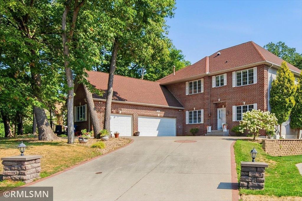 17816 93rd Place N, Maple Grove, MN 55311