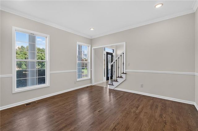20 SE Meadowbrook Drive, Lee's Summit, MO 64082
