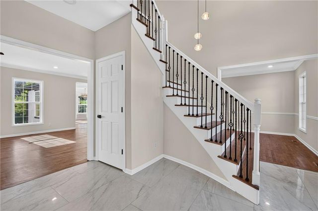 20 SE Meadowbrook Drive, Lee's Summit, MO 64082