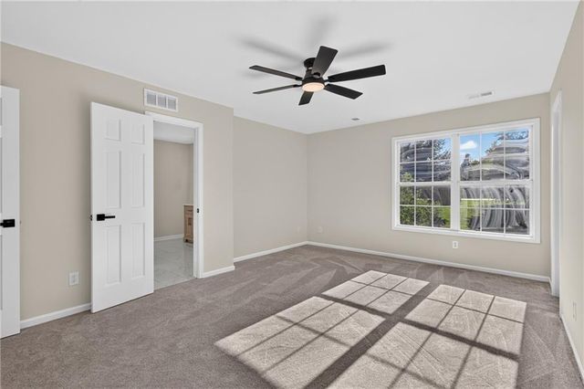 20 SE Meadowbrook Drive, Lee's Summit, MO 64082