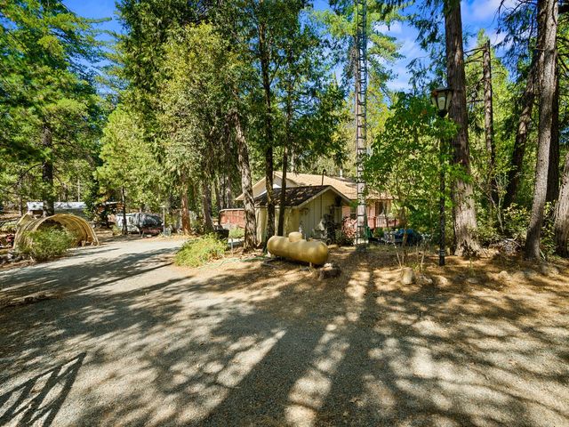 18960 Quail Run Ln, Fiddletown, CA 95629