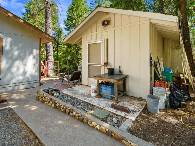 18960 Quail Run Ln, Fiddletown, CA 95629