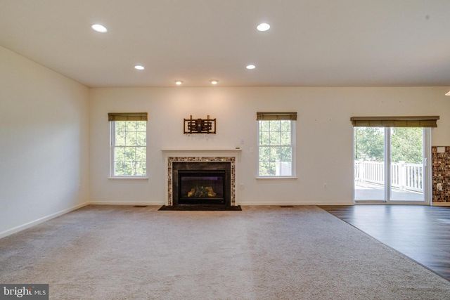 17 BARNHART CIR, Mechanicsburg, PA 17050