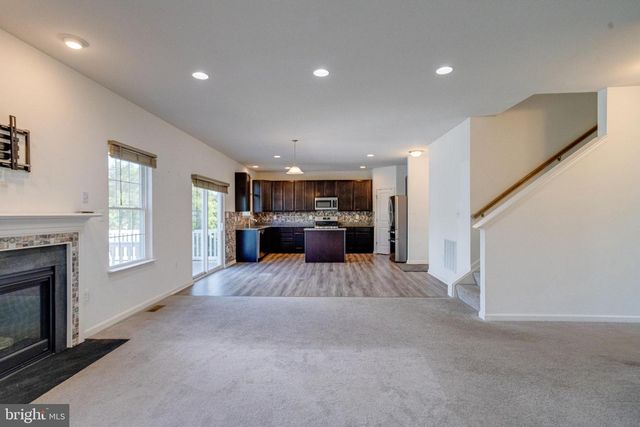 17 BARNHART CIR, Mechanicsburg, PA 17050
