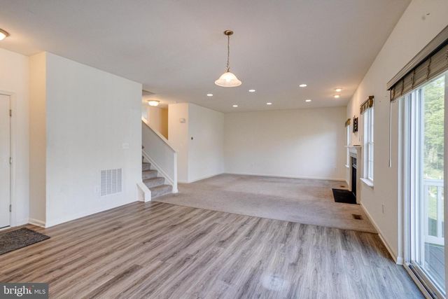 17 BARNHART CIR, Mechanicsburg, PA 17050