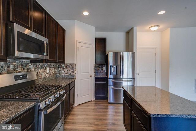 17 BARNHART CIR, Mechanicsburg, PA 17050