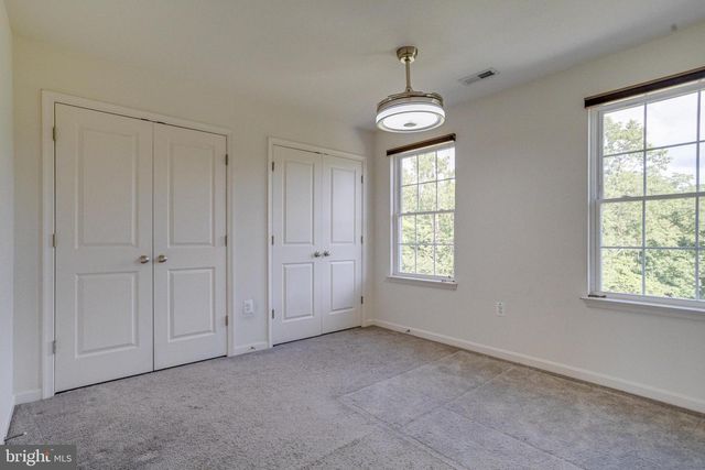 17 BARNHART CIR, Mechanicsburg, PA 17050