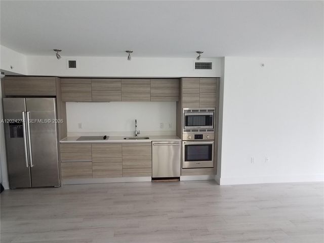 6620 INDIAN CREEK DR 104, Miami Beach, FL 33141