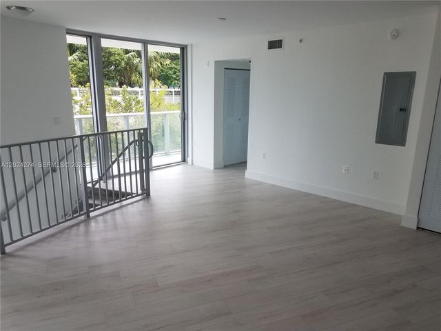 6620 INDIAN CREEK DR 104, Miami Beach, FL 33141