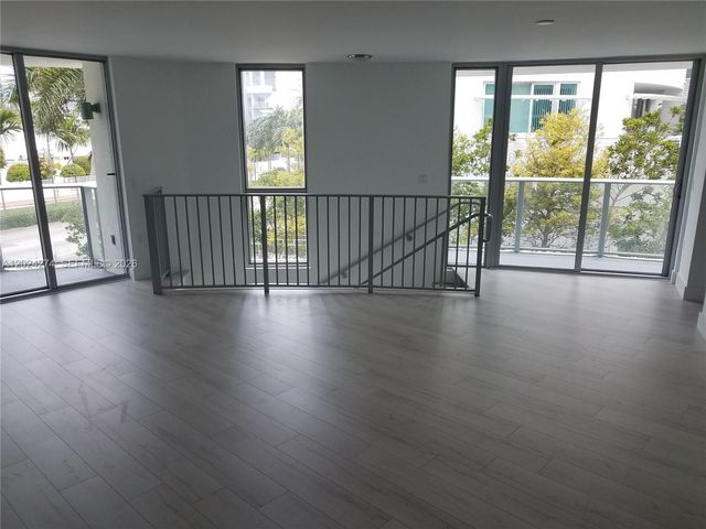 6620 INDIAN CREEK DR 104, Miami Beach, FL 33141