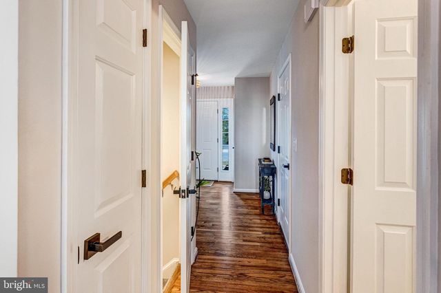 6 SAINT JACQUELYNS CT, Stafford, VA 22556
