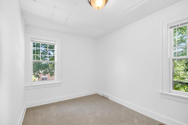 1927 Whites Road, Kalamazoo, MI 49008