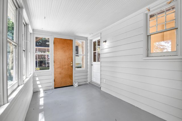 1927 Whites Road, Kalamazoo, MI 49008