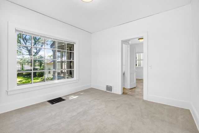 1927 Whites Road, Kalamazoo, MI 49008